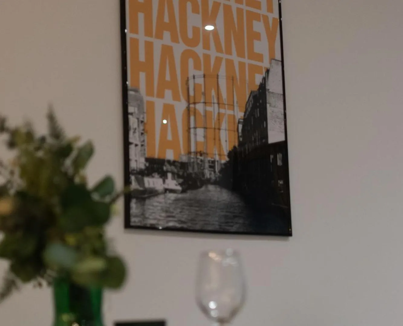 Cosy 2 Bed Hackney Apartment Sleeps 8 Londyn